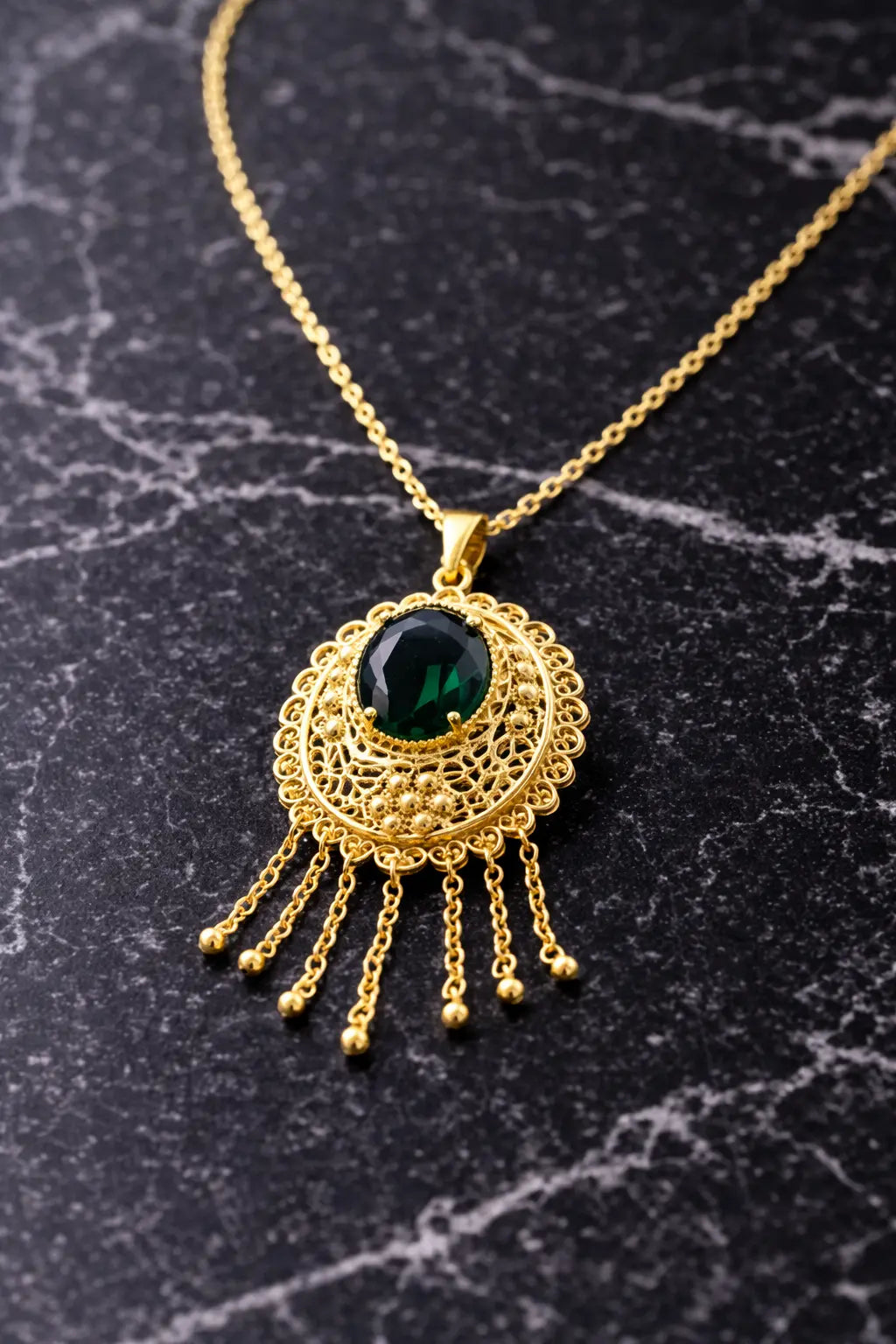 Mehrify Green Stone Filigree Pendant Necklace – Gold-Tone Traditional Jewelry for Women